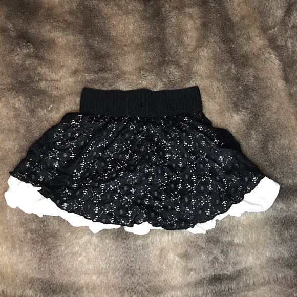 Joe Benbasset Skirt - Picture 2 of 3